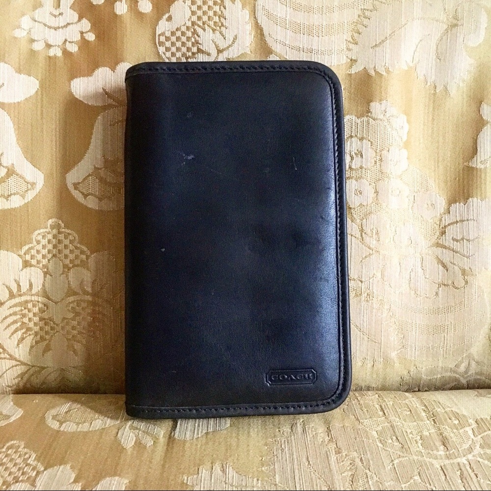 Coach Leather Vintage Zip-Around Wallet